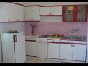 Apartments Nebo - 80 m from beach: A1 Zeleni (2), A2 Plavi (3), A3 Ljubicasti (4) Pakostane - Riviera Biograd  - Apartment - A1 Zeleni (2): kitchen