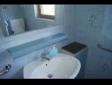  Gianna - beachfront: H(6+2) Sveti Petar - Riviera Biograd  - Croatia - H(6+2): bathroom with toilet