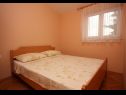 Apartments Vese - 100 m from beach: A1(2+2), A2(2+2), A3(5+3), A4(2+2) Sveti Petar - Riviera Biograd  - Apartment - A4(2+2): bedroom