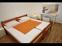 Apartments Ivo - relaxing & comfortable: A1(4+1) Vrgada (Island Vrgada) - Riviera Biograd  - Apartment - A1(4+1): bedroom
