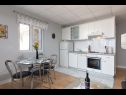 Apartments Rajna - 100 m from sea: A1 Crveni(2+2), A2 Veliki(4+2), A3 Crni(2+2), A4(6+2) Sumartin - Island Brac  - Apartment - A3 Crni(2+2): kitchen and dining room