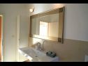 Apartments Apartmani Oh La La - terrace A1(4), A2(2) Supetar - Island Brac  - Apartment - A2(2): bathroom with toilet