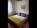 Apartments Mira - affordable & comfortable: A1(5) Supetar - Island Brac  - Apartment - A1(5): bedroom