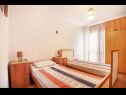 Apartments Boris - 30 m from beach : A1(6+2) Arbanija - Island Ciovo  - Apartment - A1(6+2): bedroom