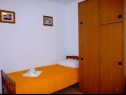 Apartments Joško - 70 m from beach: SA1(3), A2(6) Mastrinka - Island Ciovo  - Studio apartment - SA1(3): bedroom