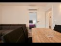 Apartments Antonia - 270m to sea: A4 Green(2+2), SA2 Silver(2), A1Blue(2), SA3 Gold(2) Mastrinka - Island Ciovo  - Apartment - A4 Green(2+2): dining room
