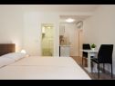 Apartments Antonia - 270m to sea: A4 Green(2+2), SA2 Silver(2), A1Blue(2), SA3 Gold(2) Mastrinka - Island Ciovo  - Studio apartment - SA3 Gold(2): bedroom