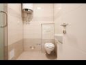 Apartments Antonia - 270m to sea: A4 Green(2+2), SA2 Silver(2), A1Blue(2), SA3 Gold(2) Mastrinka - Island Ciovo  - Studio apartment - SA3 Gold(2): bathroom with toilet