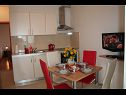 Apartments Central - 40m from the beach: A1(2), A2(4) Okrug Gornji - Island Ciovo  - Apartment - A2(4): kitchen and dining room