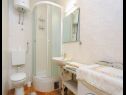 Apartments Rosa - with parking : A1(3+1), SA2(3), A3(6) Slatine - Island Ciovo  - Studio apartment - SA2(3): bathroom with toilet