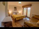 Apartments Mondina - sea view and garden: A1(4), A2(3+1), SA3(2) Banjole - Istria  - Apartment - A2(3+1): bedroom