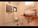 Holiday home Berto - with pool: H(4+2) Pomer - Istria  - Croatia - H(4+2): bathroom with toilet