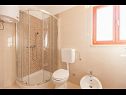 Holiday home Polonijo H(6+2) Krk - Island Krk  - Croatia - H(6+2): bathroom with toilet