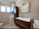 Apartments Fab - spacious terrace: A1(5+1) Punat - Island Krk  - Apartment - A1(5+1): bathroom with toilet