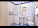 Apartments Nada - 150 m from sea: A3(2), A2(2), A1(2) Mali Losinj - Island Losinj  - Apartment - A3(2): bathroom with toilet