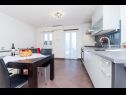 Apartments Jasna - family friendly: A1 Prizemlje (2+2), A2 Gornji (2+2) Baska Voda - Riviera Makarska  - Apartment - A2 Gornji (2+2): kitchen and dining room