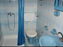 Apartments and rooms Roza - 200 m from sea : A1(5), A2(4+2), R1(2), R2(2) Baska Voda - Riviera Makarska  - Room - R2(2): bathroom with toilet