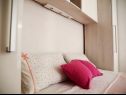 Apartments Ivi - 100 m from pebble beach: A1(2+2), A2(2+2), A3(2+2), A4(4+4), A5(2+2) Drasnice - Riviera Makarska  - Apartment - A5(2+2): bedroom