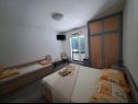 Rooms Katja - 10 m from beach: R1 Marta(2), R2 Gita(2), R3 Matej(3) Gradac - Riviera Makarska  - Room - R3 Matej(3): interior