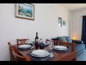 Apartments Ruzica - with sea view: A1 - plavi(3+2), A2 - (2+2), A3 - zuti(3+2) Igrane - Riviera Makarska  - Apartment - A1 - plavi(3+2): dining room