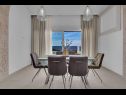 Apartments Prgo - with view and parking: A1(6), A2(6), A3(4) Makarska - Riviera Makarska  - Apartment - A3(4): dining room