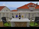 Apartments Ivi - big parking and courtyard SA2(3), SA4(2+1), SA3(2+1), SA5(2+1), SA6(2+1) Makarska - Riviera Makarska  - Studio apartment - SA6(2+1): terrace
