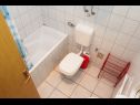 Apartments Ruza - sea view: A1(4), A2(4), A4(3+2), SA5(2), SA6(2+1), SA7(2), A8(2+2) Makarska - Riviera Makarska  - Apartment - A1(4): bathroom with toilet