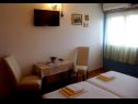 Apartments and rooms Ognjen - family apartments with free parking A1(2+2), SA3(2), R1(2), A5 (4+2) Betina - Island Murter  - Room - R1(2): room