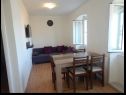 Apartments Kova - 10 m from sea: A1(4) Murter - Island Murter  - Apartment - A1(4): living room