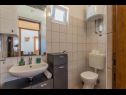 Apartments Nina - sea view family apartments SA1A(3), A1Donji(2+1), A3(6), A4(4+1), A5(6), A6(4) Celina Zavode - Riviera Omis  - Apartment - A4(4+1): bathroom with toilet