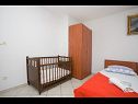 Apartments Petar - free parking A1(3+1), A2(5) Dugi Rat - Riviera Omis  - Apartment - A2(5): bedroom