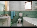 Apartments Divna - modern apartments with terrace : A1(2+2), A2(2+3), A4(8+1) Stanici - Riviera Omis  - Apartment - A4(8+1): bathroom with toilet