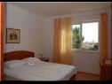 Apartments Pero - 50 m from sea : A1 Ljiljana(4), SA2(2), A3 Lea(2) Banjol - Island Rab  - Apartment - A1 Ljiljana(4): bedroom