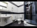 Holiday home JP H(10) Brodarica - Riviera Sibenik  - Croatia - H(10): bathroom with toilet
