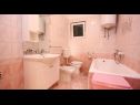 Apartments Per - comfortable  family apartments A1(2+2), A2(4+1), A3(2+2) Grebastica - Riviera Sibenik  - Apartment - A1(2+2): bathroom with toilet