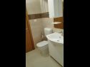 Apartments Damir A1(2+2) Sibenik - Riviera Sibenik  - Apartment - A1(2+2): bathroom with toilet