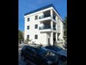 Apartments Ivan M - 20m to the beach: A1(4+1), A2(4+2), A3(4+2) Srima - Riviera Sibenik  - parking