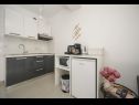 Apartments Slava - cosy apartments for 2 person: A5 - crni (2), A4 - zeleni (2) Vodice - Riviera Sibenik  - Apartment - A5 - crni (2): kitchen