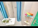 Apartments Goga - with free parking A1(2+2), A2(2+1), A3(2+2), A4(2+1) Vodice - Riviera Sibenik  - Apartment - A3(2+2): bathroom with toilet