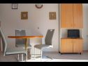 Apartments Daira - great location A1(2), A2(2), A3(4) Stomorska - Island Solta  - Apartment - A2(2): living room