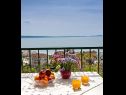 Apartments Mari - 250 m from sea: A1(2+2), A2(8) Podstrana - Riviera Split  - Apartment - A2(8): terrace