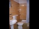 Apartments Per - 80 m from beach: SA2(2+1), A5(3), A6(2+1), A45(8), SA3(3), A7(2+1) Marina - Riviera Trogir  - Studio apartment - SA2(2+1): bathroom with toilet