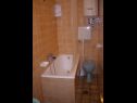 Apartments Per - 80 m from beach: SA2(2+1), A5(3), A6(2+1), A45(8), SA3(3), A7(2+1) Marina - Riviera Trogir  - Studio apartment - SA3(3): bathroom with toilet