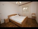 Apartments Kata - 100m from sea: A1(4+1) Seget Vranjica - Riviera Trogir  - Apartment - A1(4+1): bedroom