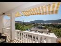 Apartments Mari - barbecue: A1Lile (4), A2Lile (2+2) Vinisce - Riviera Trogir  - Apartment - A1Lile (4): balcony