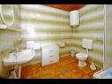 Apartments More - 600 m from beach: A2(2+3), SA3(2+1), SA4(2+2) Bibinje - Zadar riviera  - Studio apartment - SA3(2+1): bathroom with toilet