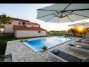 Apartments Armitage - family friendly: A1(4), A2(4+1), A3(2+1), A4(2+1), A5(2+1) Privlaka - Zadar riviera  - Apartment - A4(2+1): swimming pool