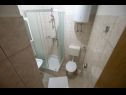 Apartments Armitage - family friendly: A1(4), A2(4+1), A3(2+1), A4(2+1), A5(2+1) Privlaka - Zadar riviera  - Apartment - A2(4+1): bathroom with toilet