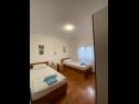 Apartments Draga - comfortable & afordable: A1(2+2), A2(6), A3(2+2) Vir - Zadar riviera  - Apartment - A2(6): bedroom