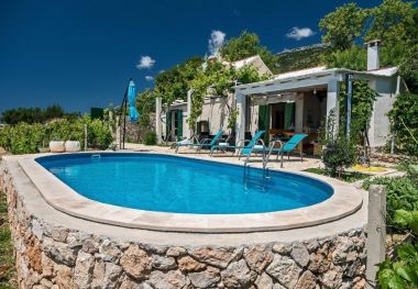 Holiday home Ivo - house with pool: H(4+1) Bol - Island Brac  - Croatia